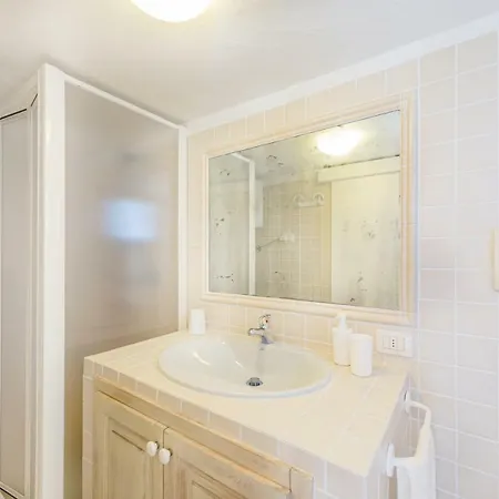 Romantica Βίλα Όλμπια